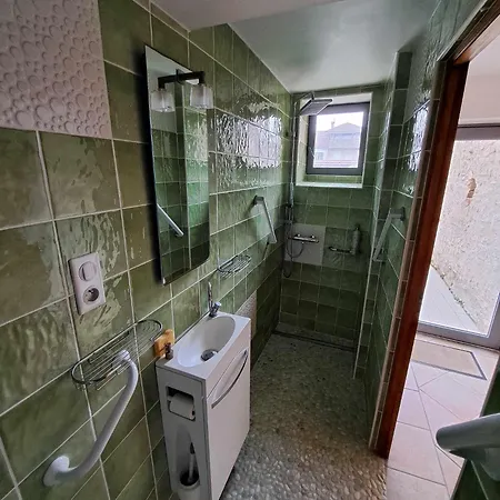 Maison Avec Piscine Марсьяк