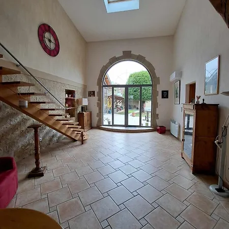 Holiday home Maison Avec Piscine *
